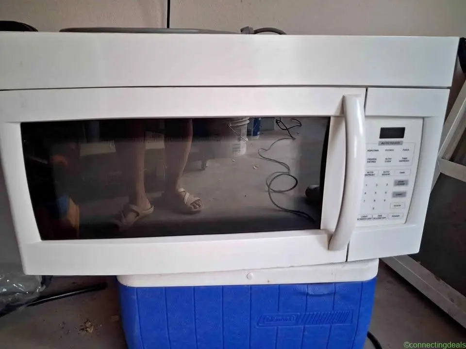 Microwave - Image 1