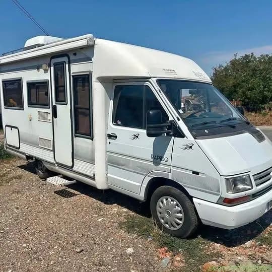 Vand casa locuit/vacanță in Nădlac