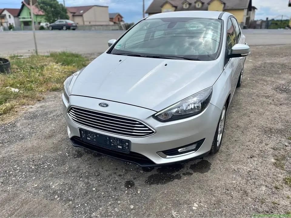 Ford Focus 2018 ,1.0i ,Navi ,Climatronic