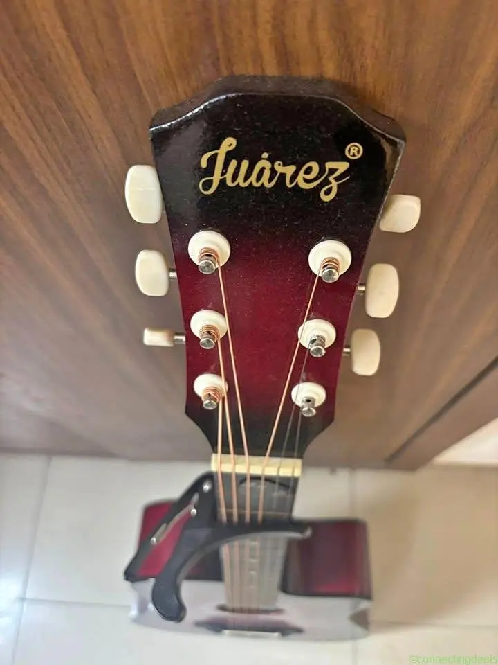 Juarez Guitar with Capo and Bag