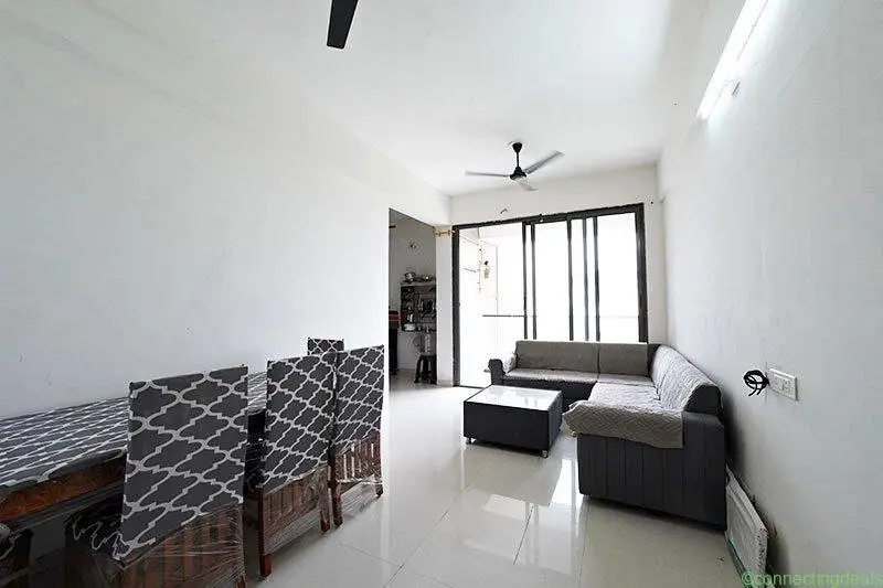 3 beds 3 baths Flat