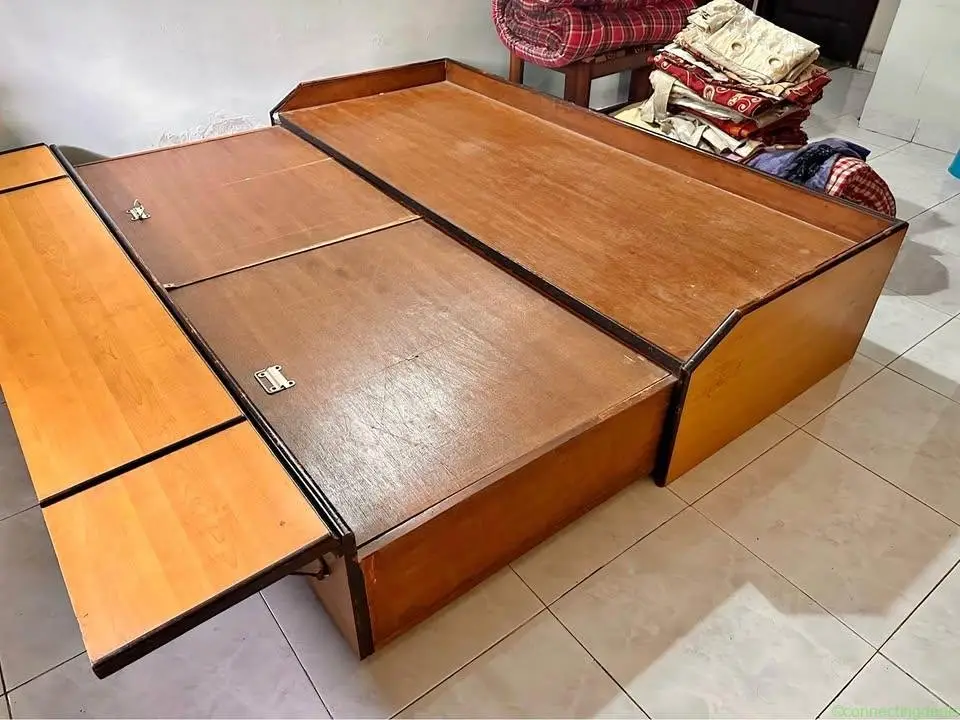 Double bed - Image 1