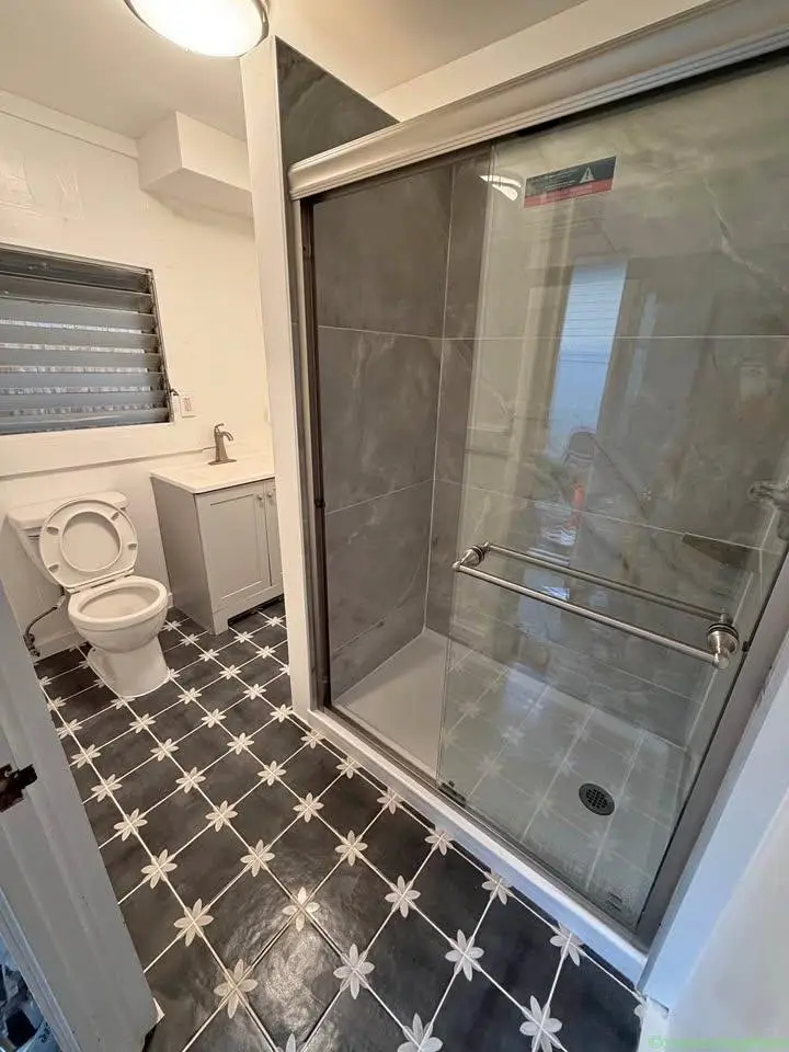 Handyman Service – Flooring, Tile, Drywall