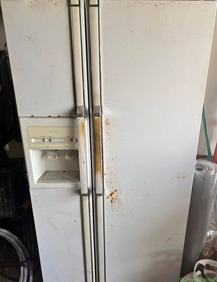 Garage refrigerator - Image 1