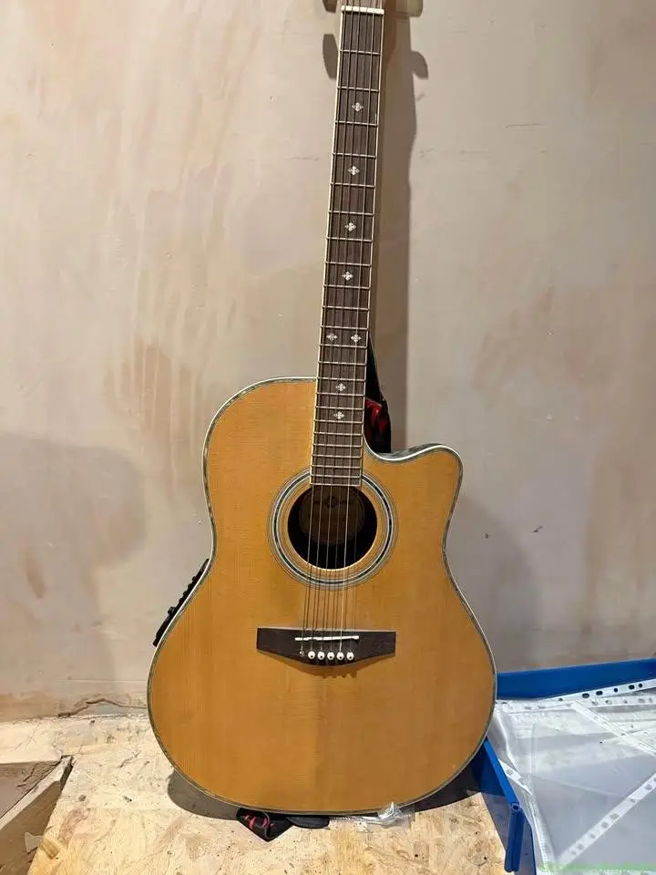 Electro acoustic DreadNought Guitar - Gear4music