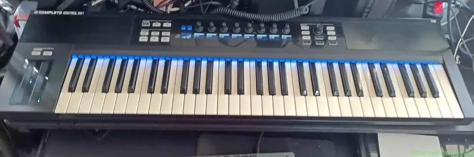 Native Instruments Komplete Kontrol Mk1 Keyboard