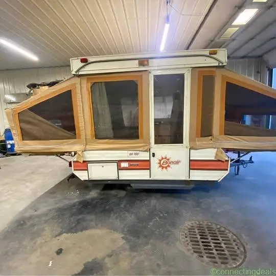 2 Beds 2 Baths - Apartment