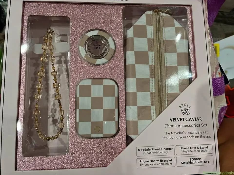 Phone accessory set by Velvet Caviar