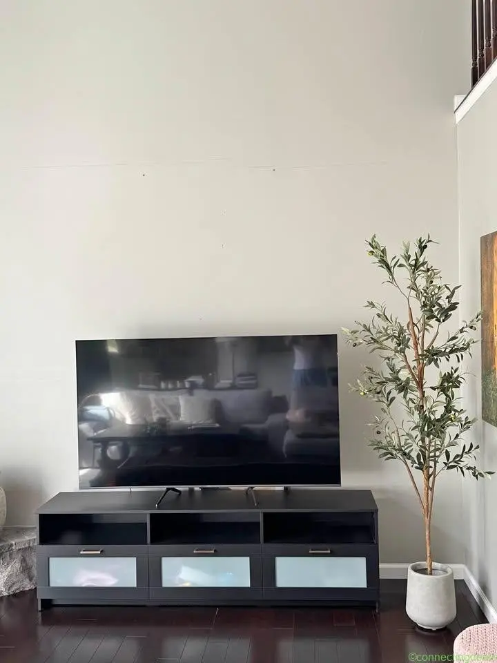 Brimnes 71โ tv stand