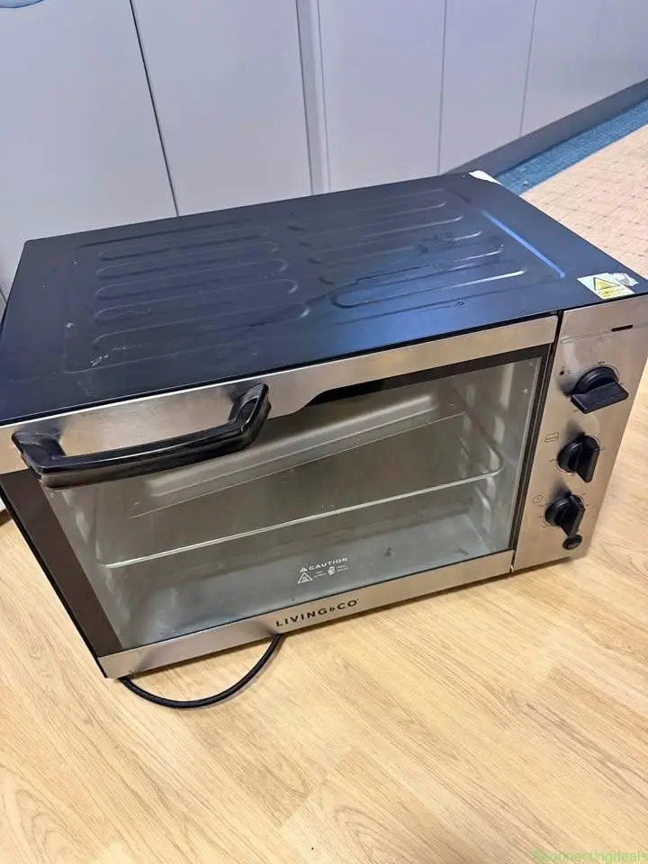 Oven - Image 1