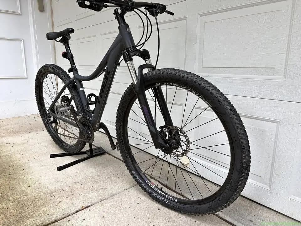 15.5 " Trek Skye Women