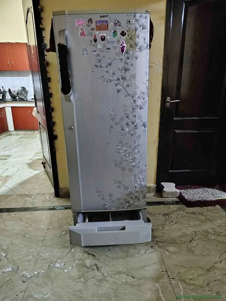 LG 190 Lt Single Door with bottom storage