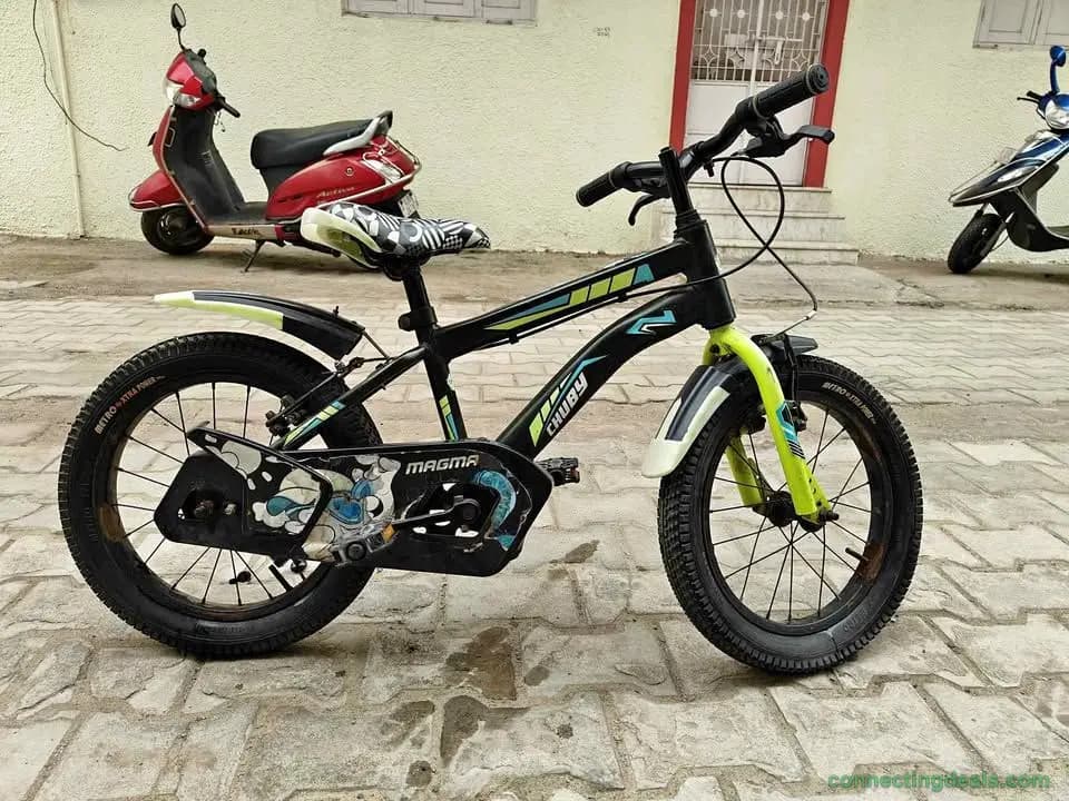 Kids Cycle in excellent condition for Sale in