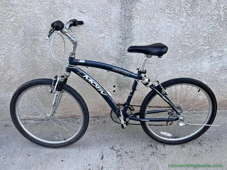 Motiv Newport Bicycle