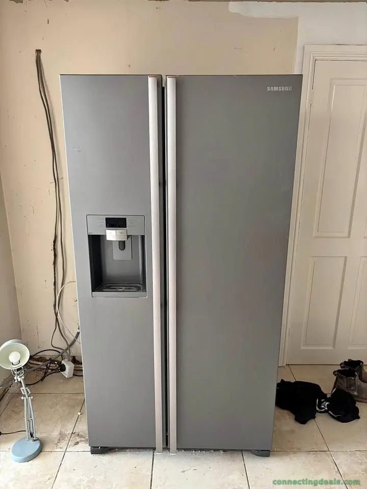 Samsung American style fridge freezer