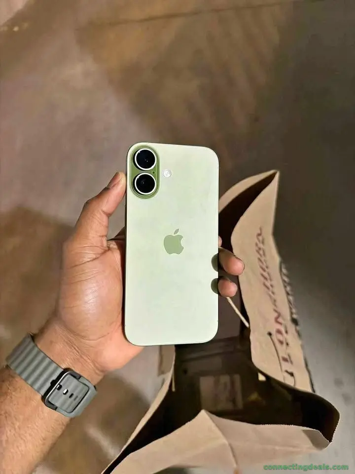 Iphone 17 used emi cod bill box charger available