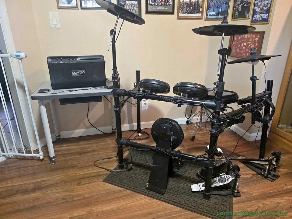 Electronic drum kit