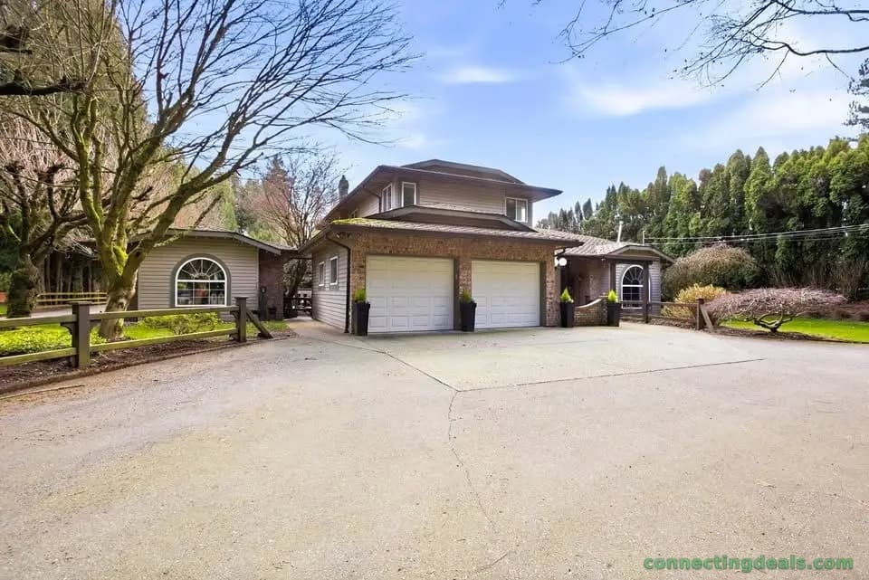 7 Beds 9 Baths - House