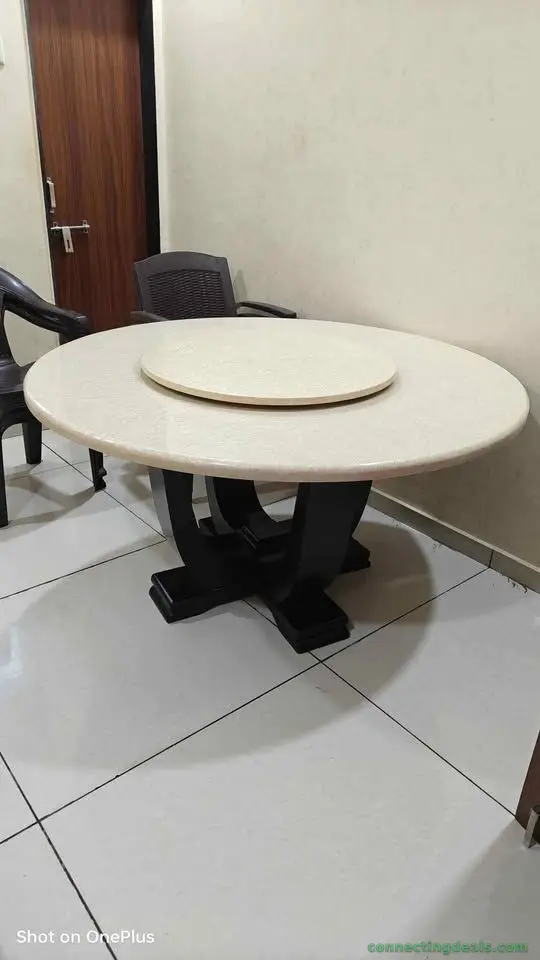 પ્રીમિયમ માર્બલ ડાઇનિંગ ટેબલ
