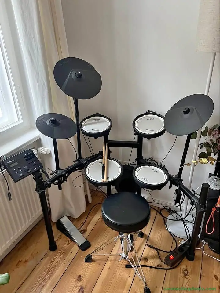 Roland TD-07KV V-Drums E-Drum Set + Kickpedal,