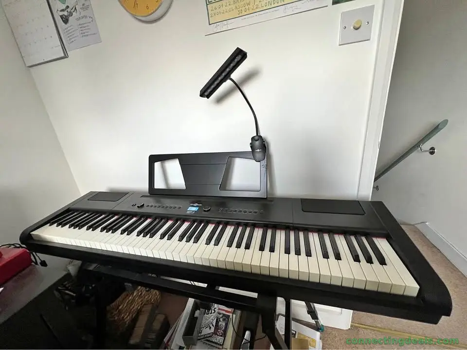 Gear 4 Music SDP-3 stage piano