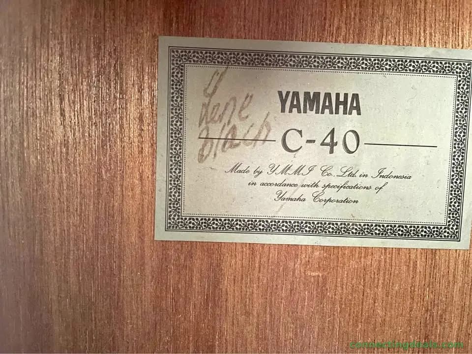 YAHAMA guitar