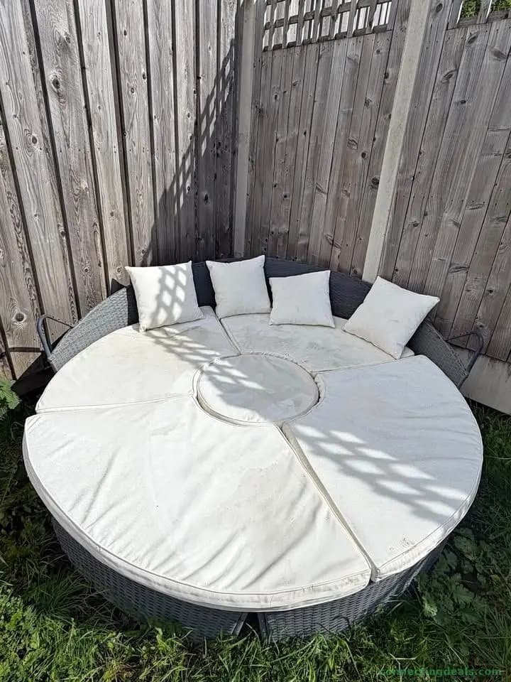 Free outside sofa cushions need washing