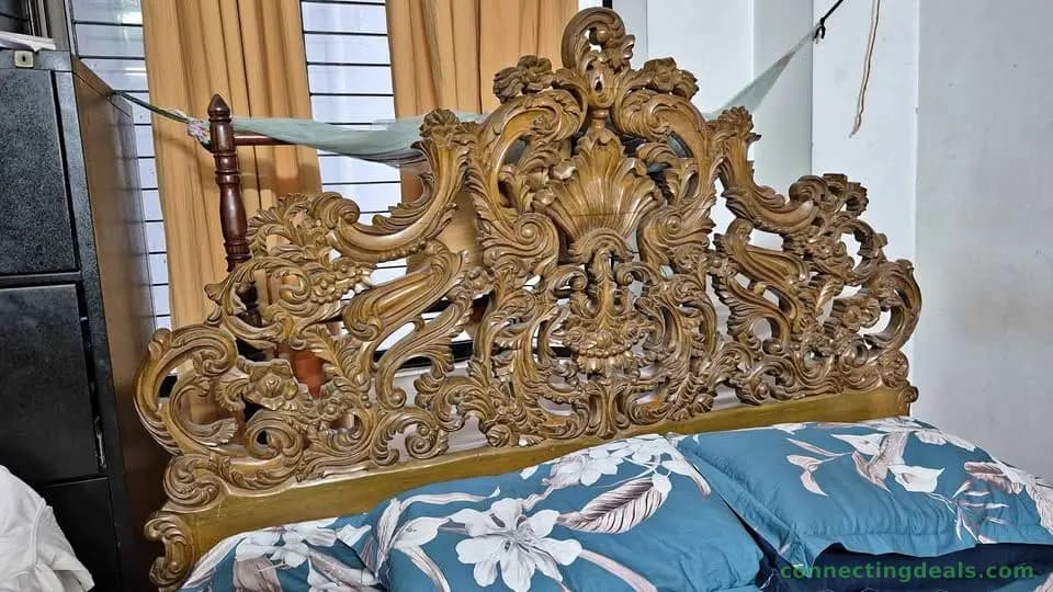 সেগুন কাঠের খাট