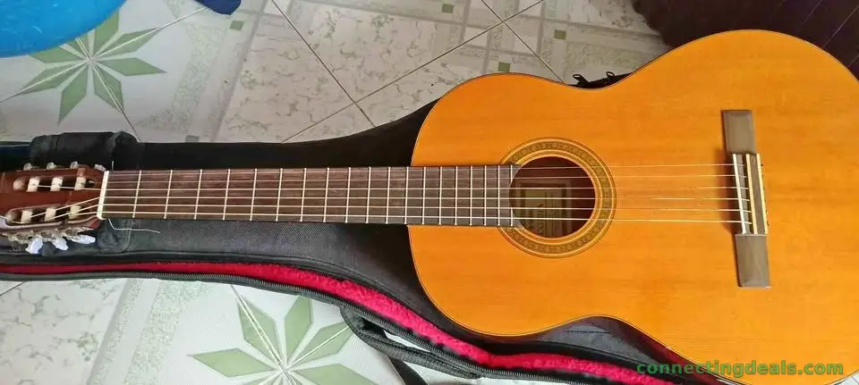 🎸 Yamaha CG101A Classical Acoustic Guitar –