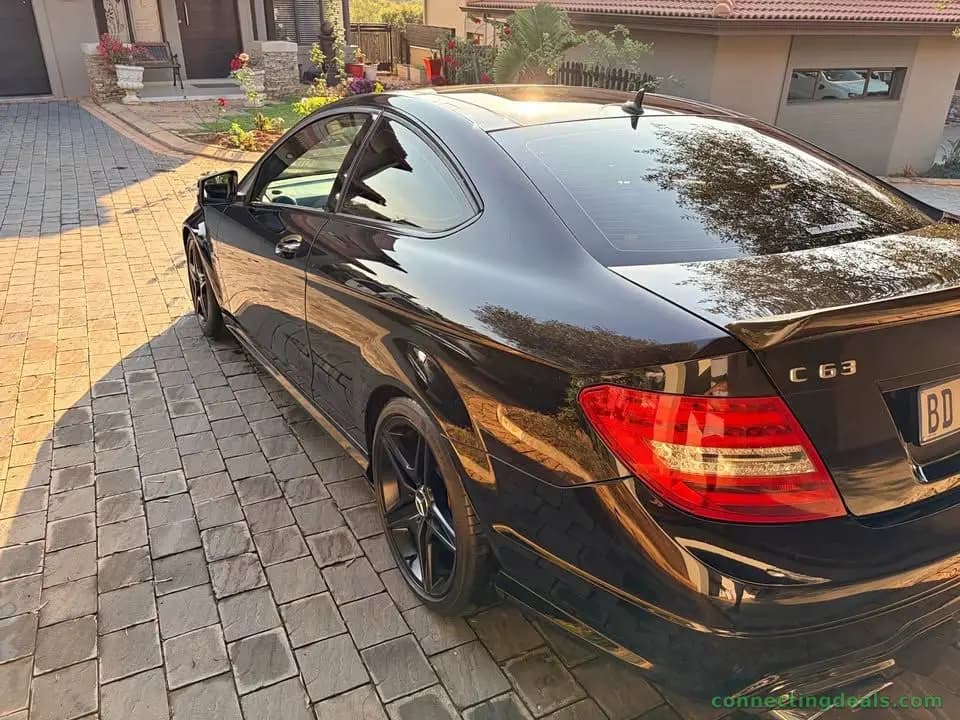 Mercedes Benz c63 coupe