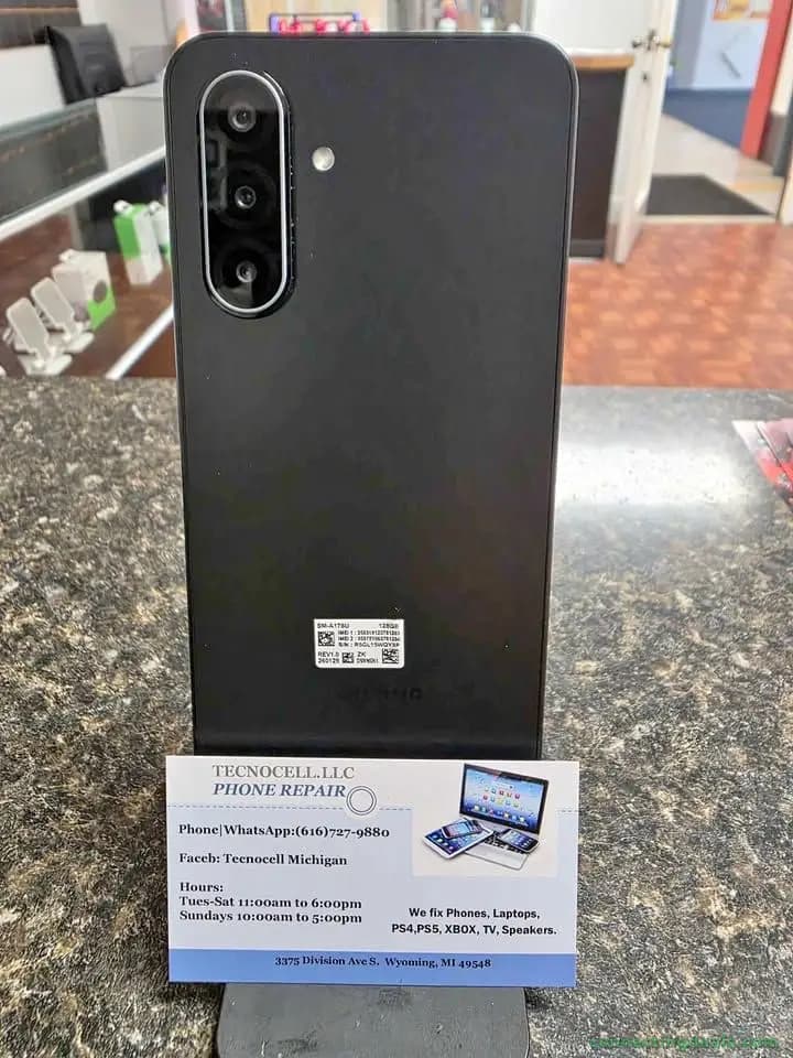 Samsung A17 New unlock for all companies in USA.