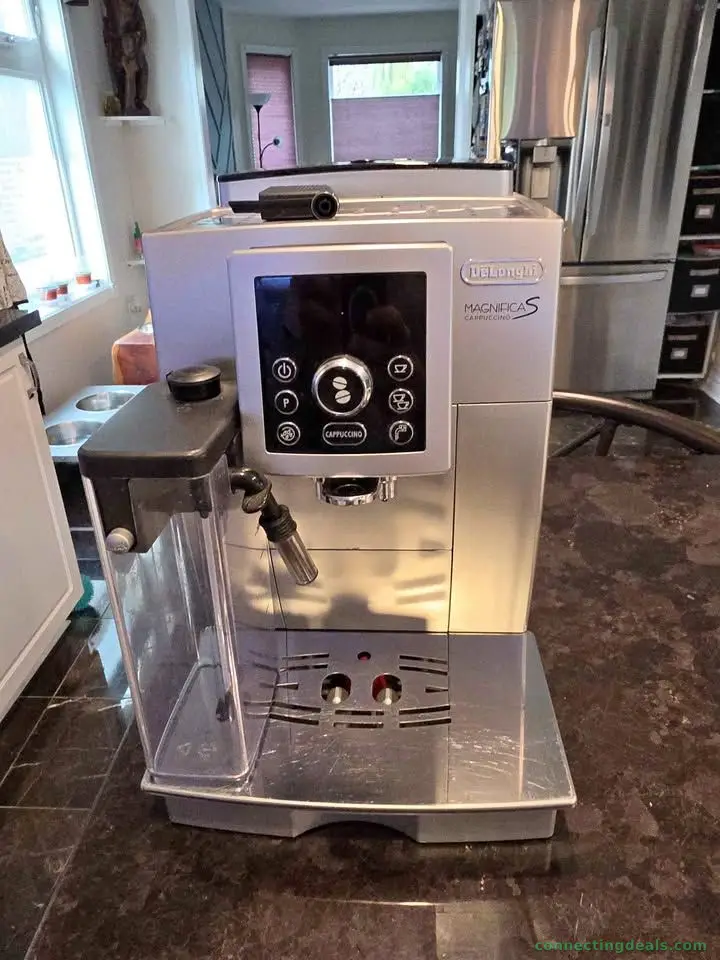 De'Longhi Magnifica S Cappuccino Espresso Machine - Image 1