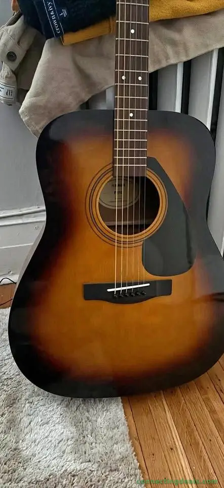 Yamaha Guitar
