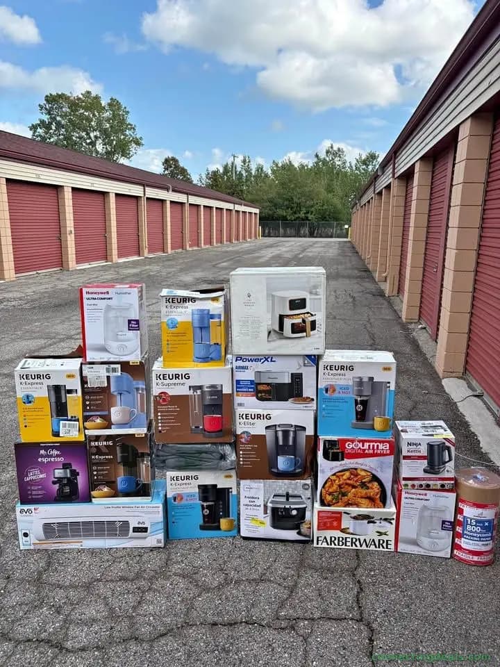 Bulk Lot of Kitchen Appliances - Keurig, Air