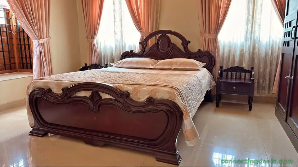 Elegant Solid Mahogany Wood Queen Bed with