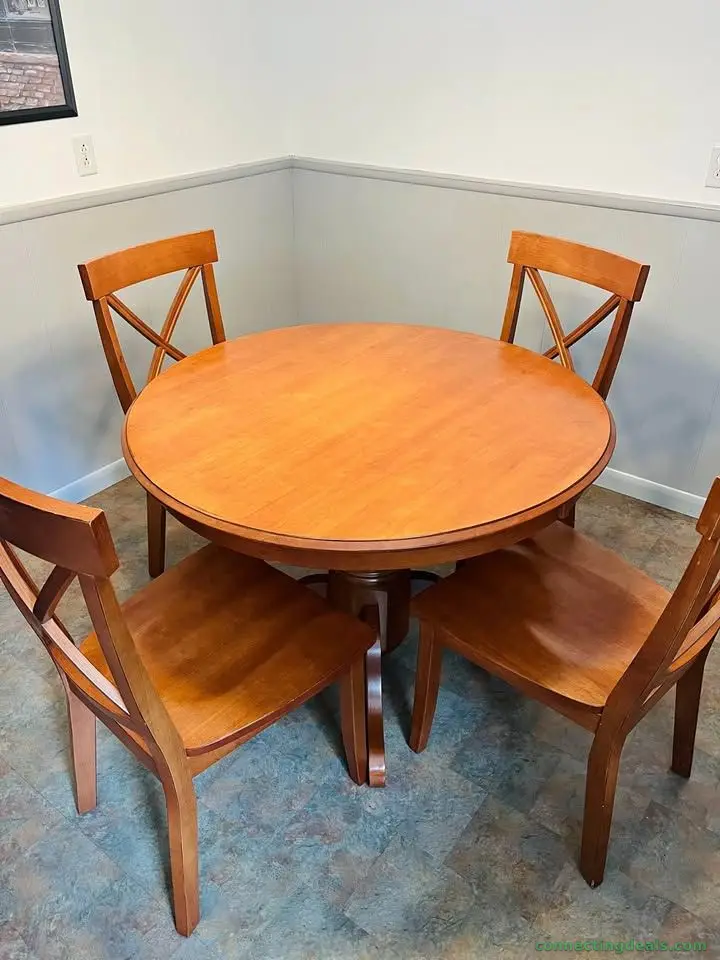 Kitchen Table and Chairs