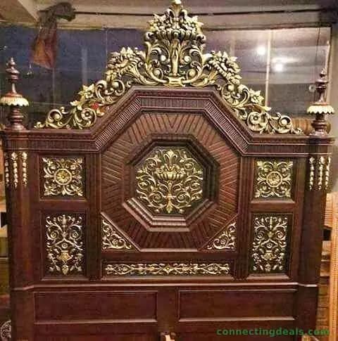 Wooden bed chanyoti