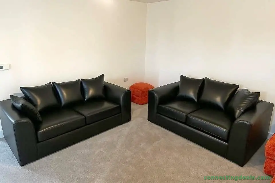 Leather Sofa~Hardly Un-Used ~ Smoke Free Home