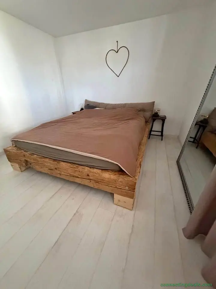Lit en bois massif 160x200
