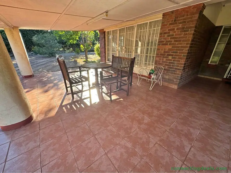 Fully furnished house in byo available