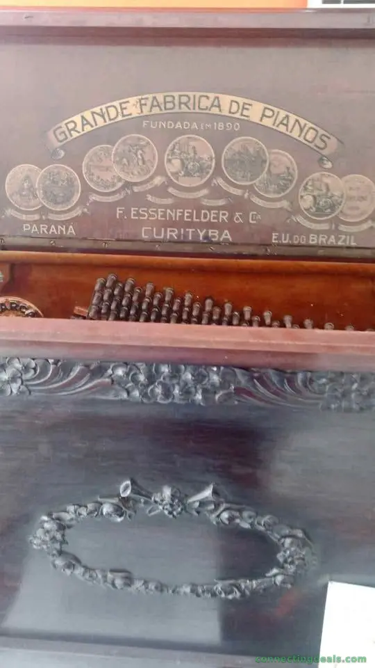 Piano antigo - Image 1