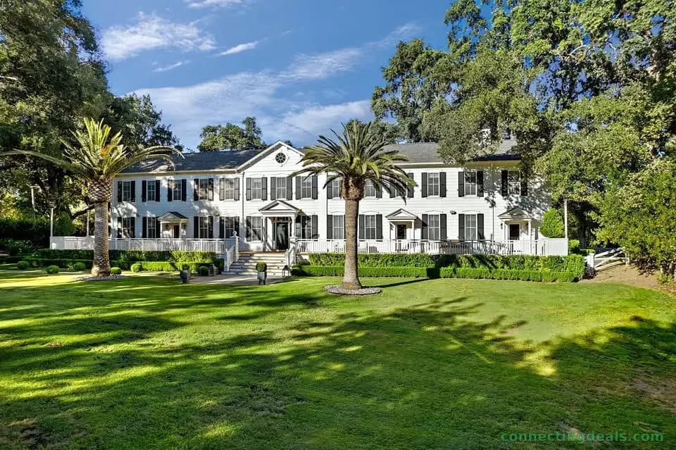 6 Beds 7 Baths House