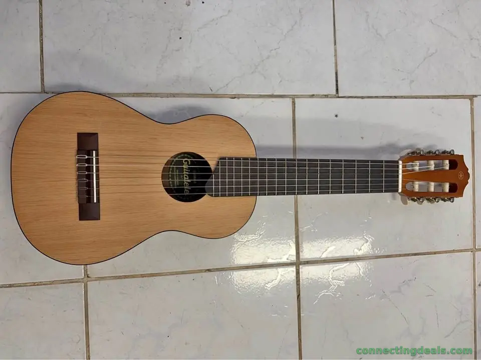 Guitalele Shelby e Yamaha