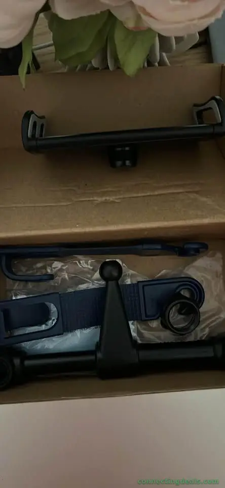 Car rear pillow stand for mobile / tablet / iPhone