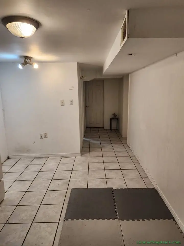1 bed 1 bath Townhouse