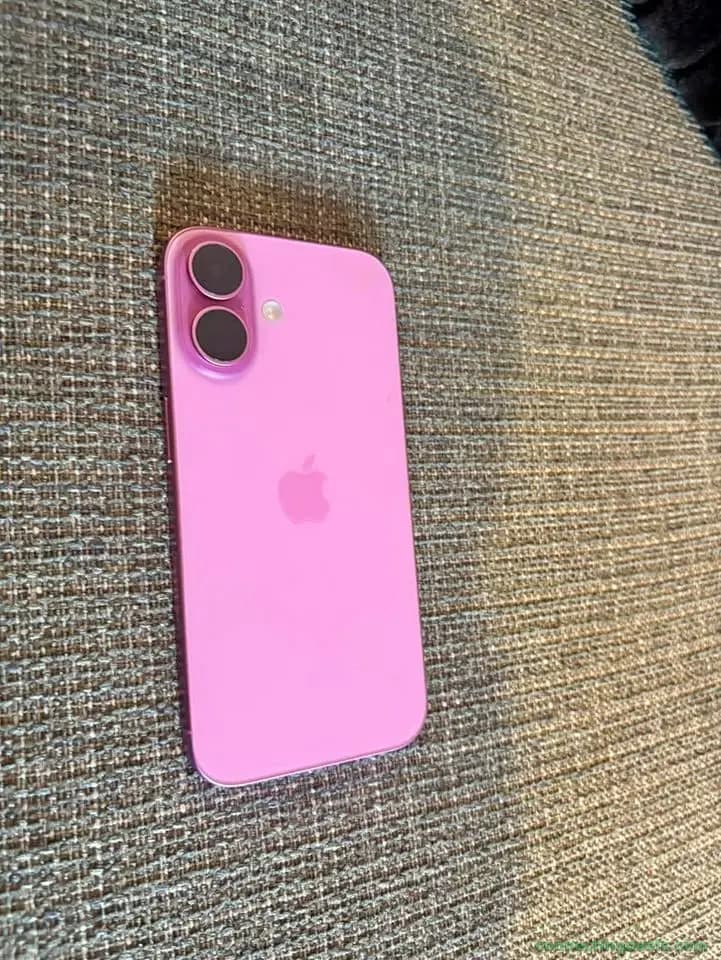 Iphone 16 pink