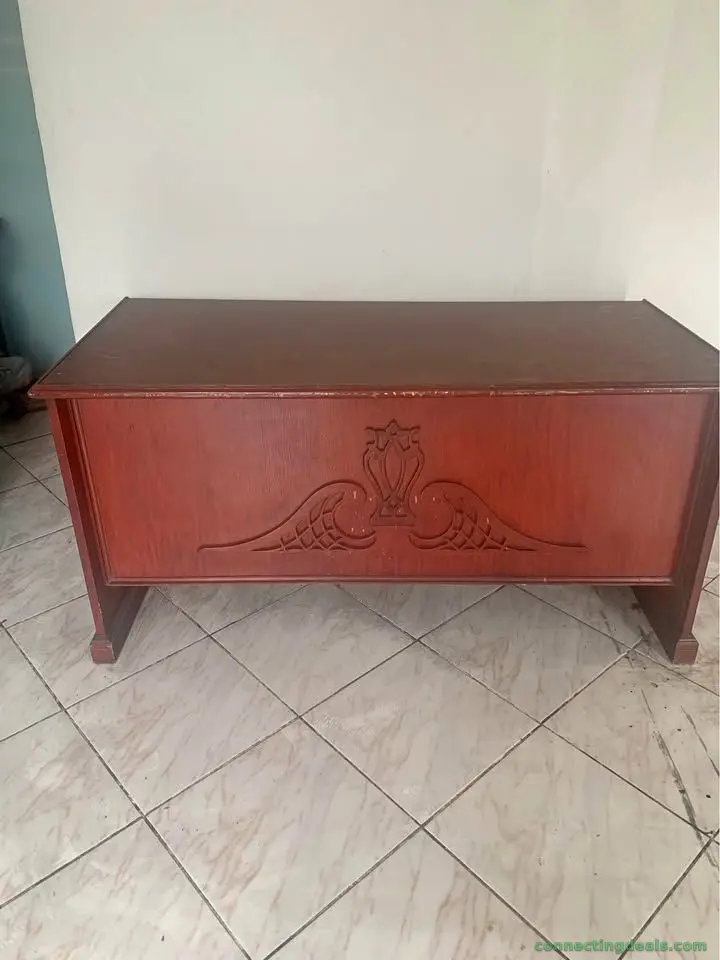 Office table