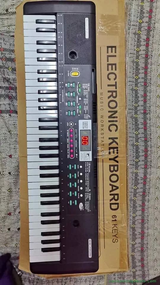 ELECTRONIC MUSICAL KEYBOAED