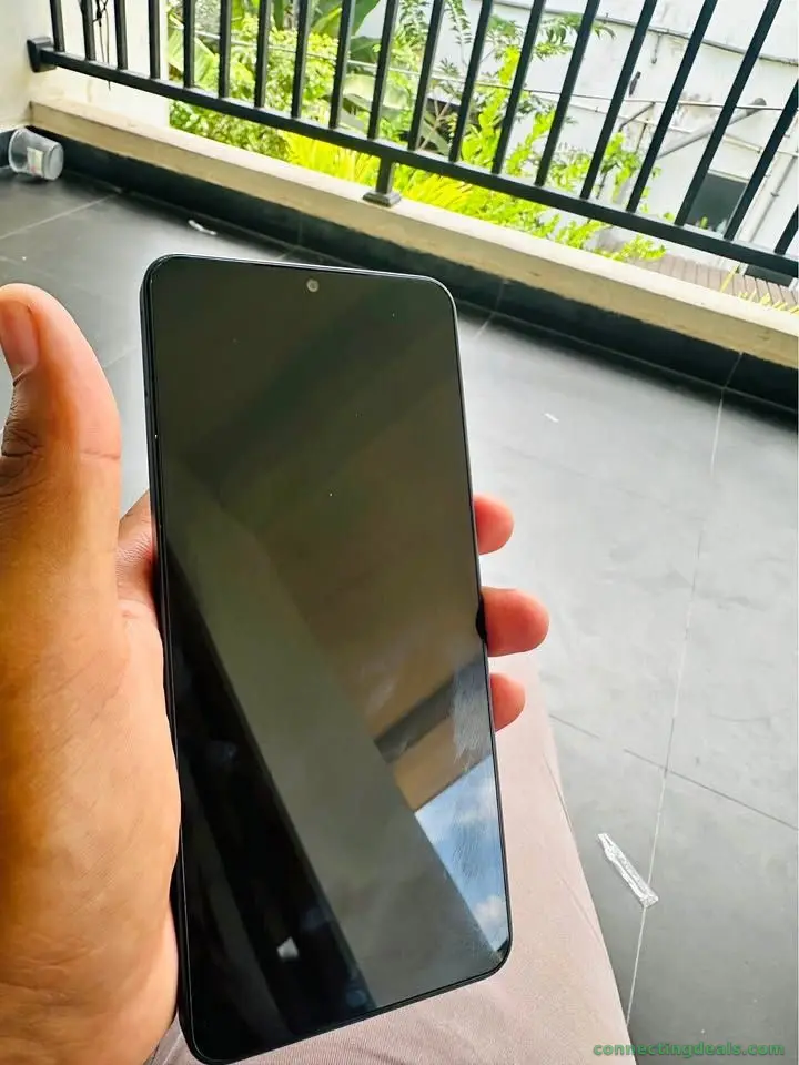Samsung F07