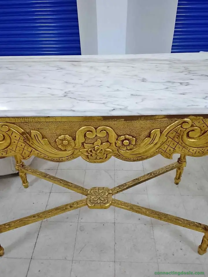 Console arabesque
